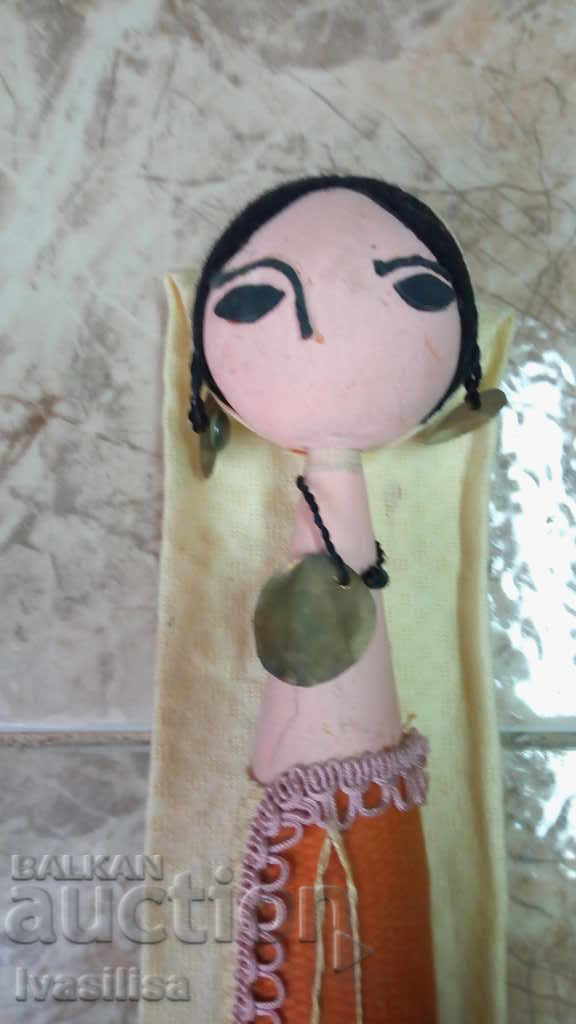 HANDMADE BULGARIAN GIRL DOLL with price 10.00 BGN | € 5.11