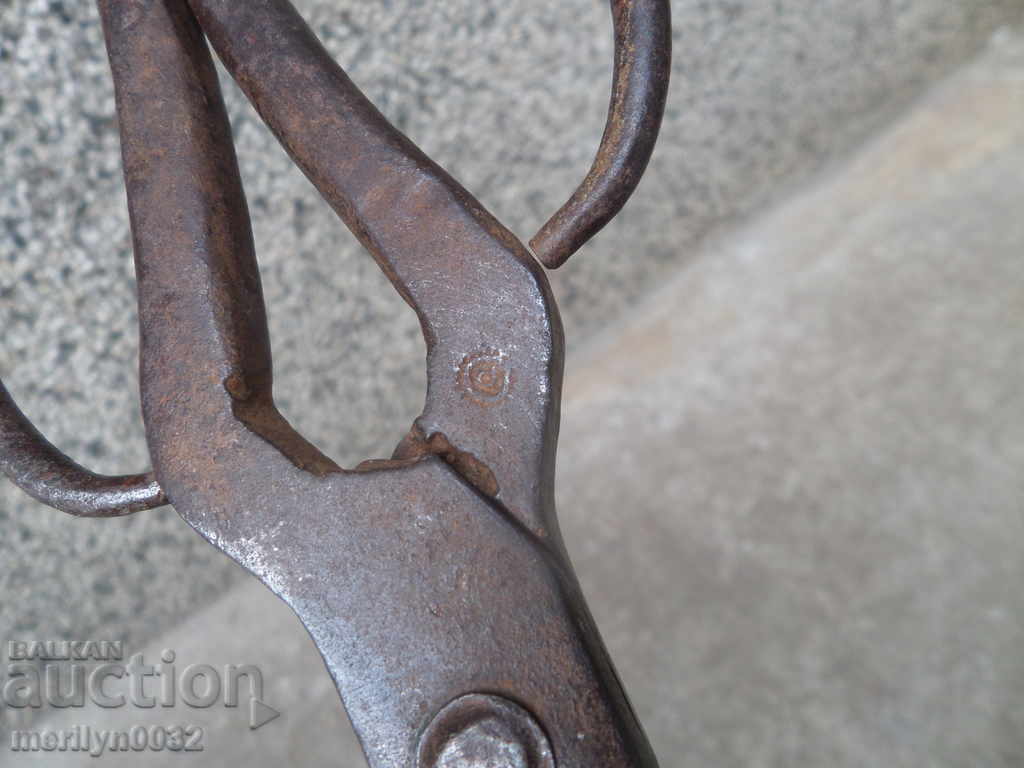Auction Renaissance forged scissors, wrought iron Auction Renaissance forged scissors, wrought iron