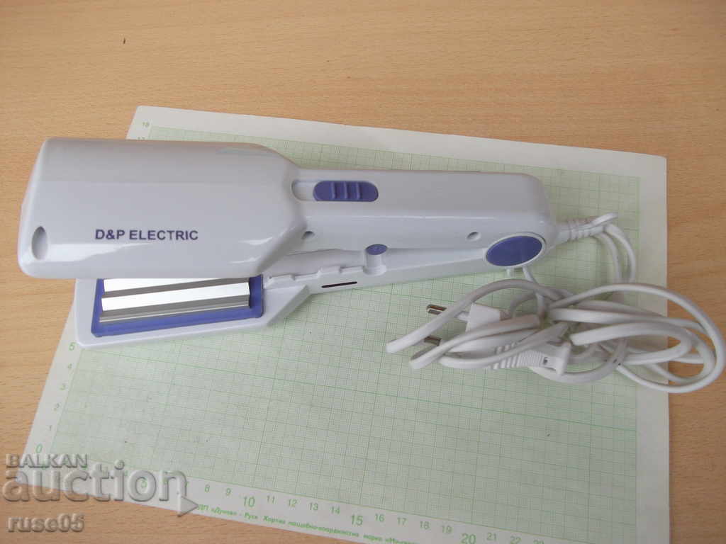 Delivery of Curling and straightening machine with brush working Delivery of Curling and straightening machine with brush working