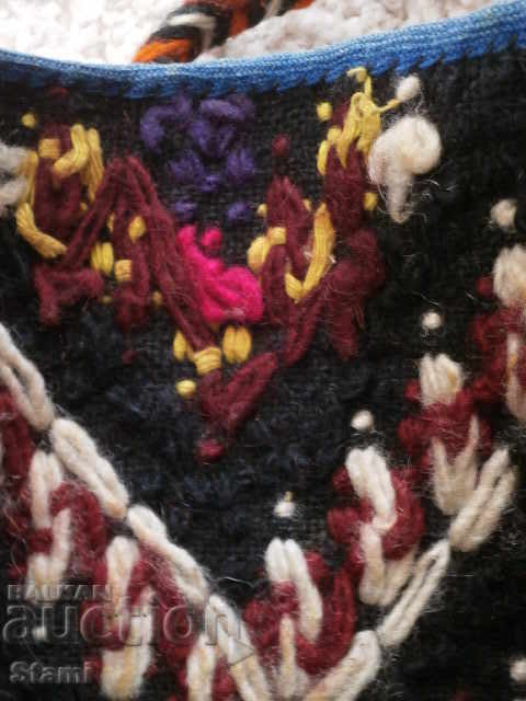 An old hand-woven wadding bag - 6 An old hand-woven wadding bag - 6