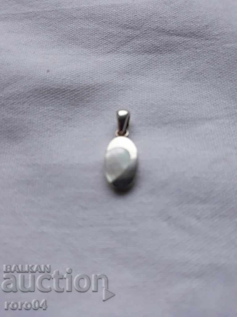 STAR SILVER VISUAL WITH SEED - MARKED 925 with price 15.00 BGN | € 7.67 STAR SILVER VISUAL WITH SEED - MARKED 925 with price 15.00 BGN | € 7.67