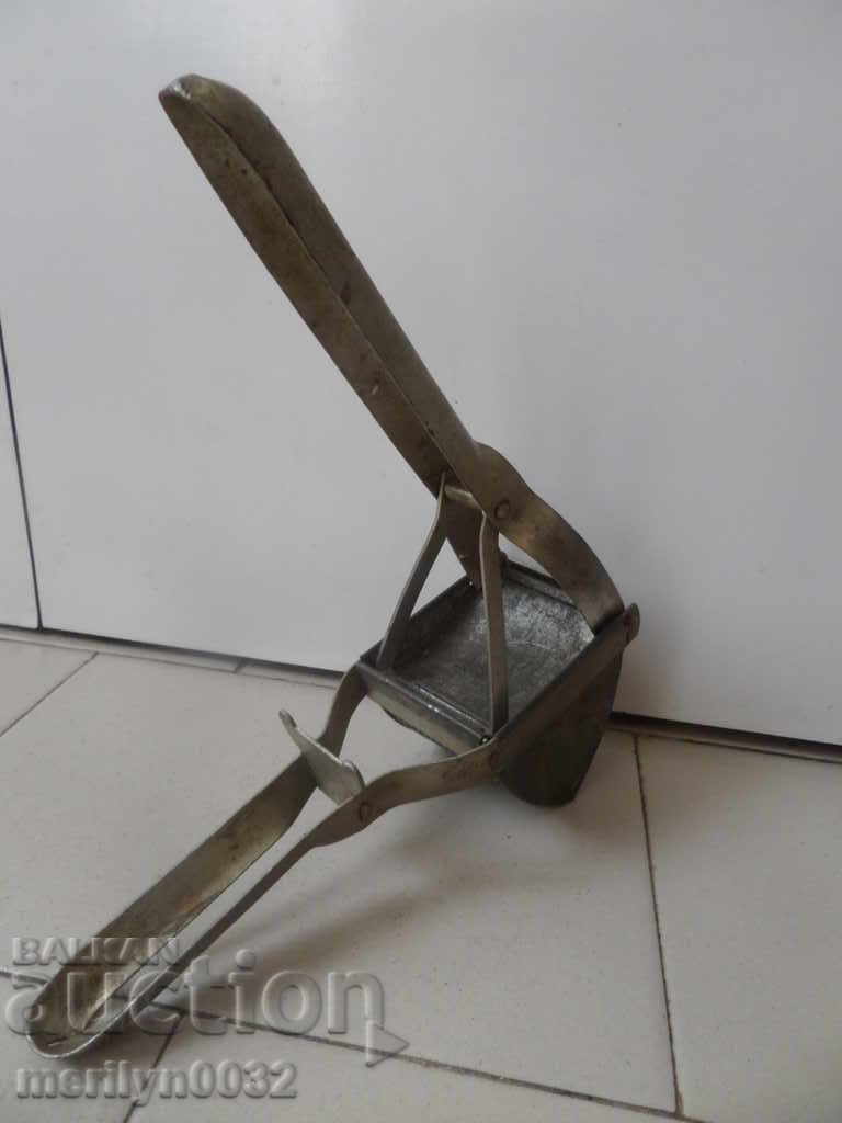 Potato press - 5 Potato press - 5