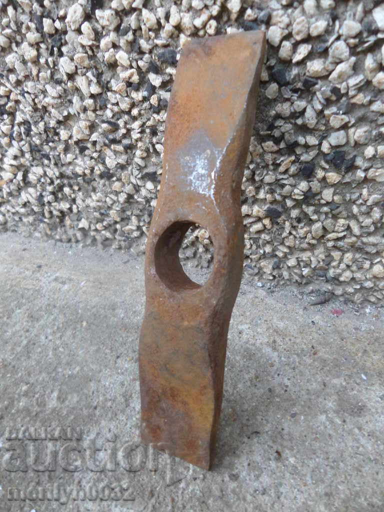 An old hammer hammer, tool, tool - 5 An old hammer hammer, tool, tool - 5