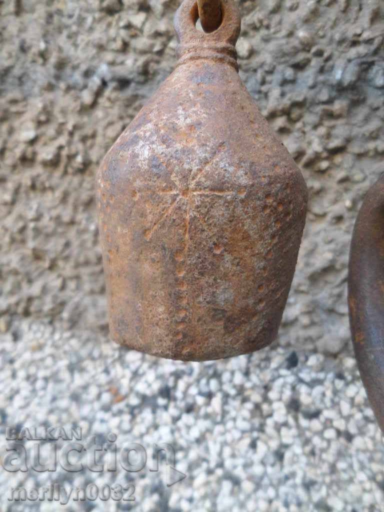 Delivery of Ottoman scales with top, scale, weights, wrought iron Delivery of Ottoman scales with top, scale, weights, wrought iron