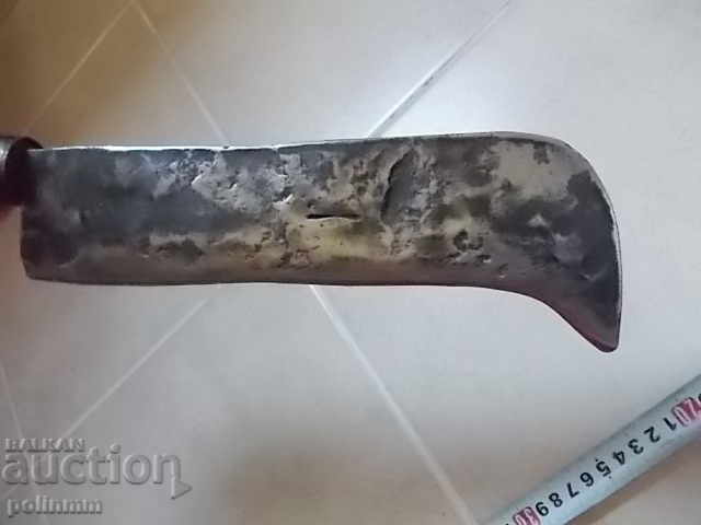 Auction Old massive tool Auction Old massive tool