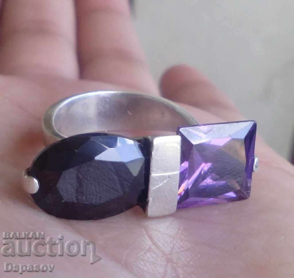 Silver Ring with Amethyst and Onyx