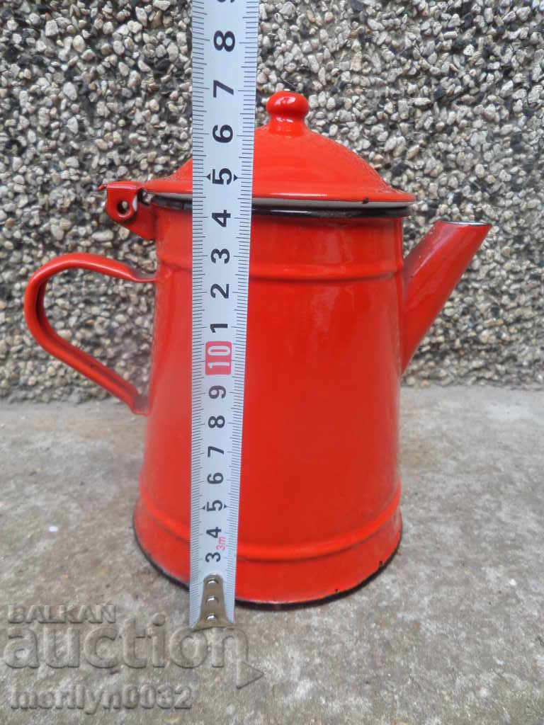 Delivery of Enamelled teapot made of salt container with enamel jade jug Delivery of Enamelled teapot made of salt container with enamel jade jug