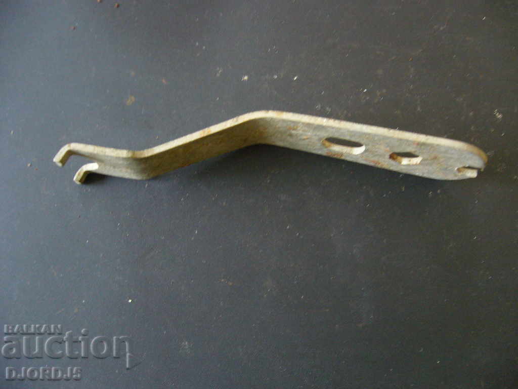 Licitație Cheia veche de biciclete Licitație Cheia veche de biciclete