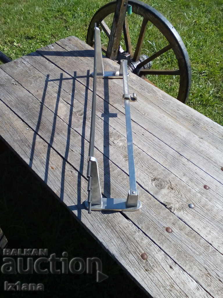An old metal hanger with price 35.00 BGN | € 17.90 An old metal hanger with price 35.00 BGN | € 17.90