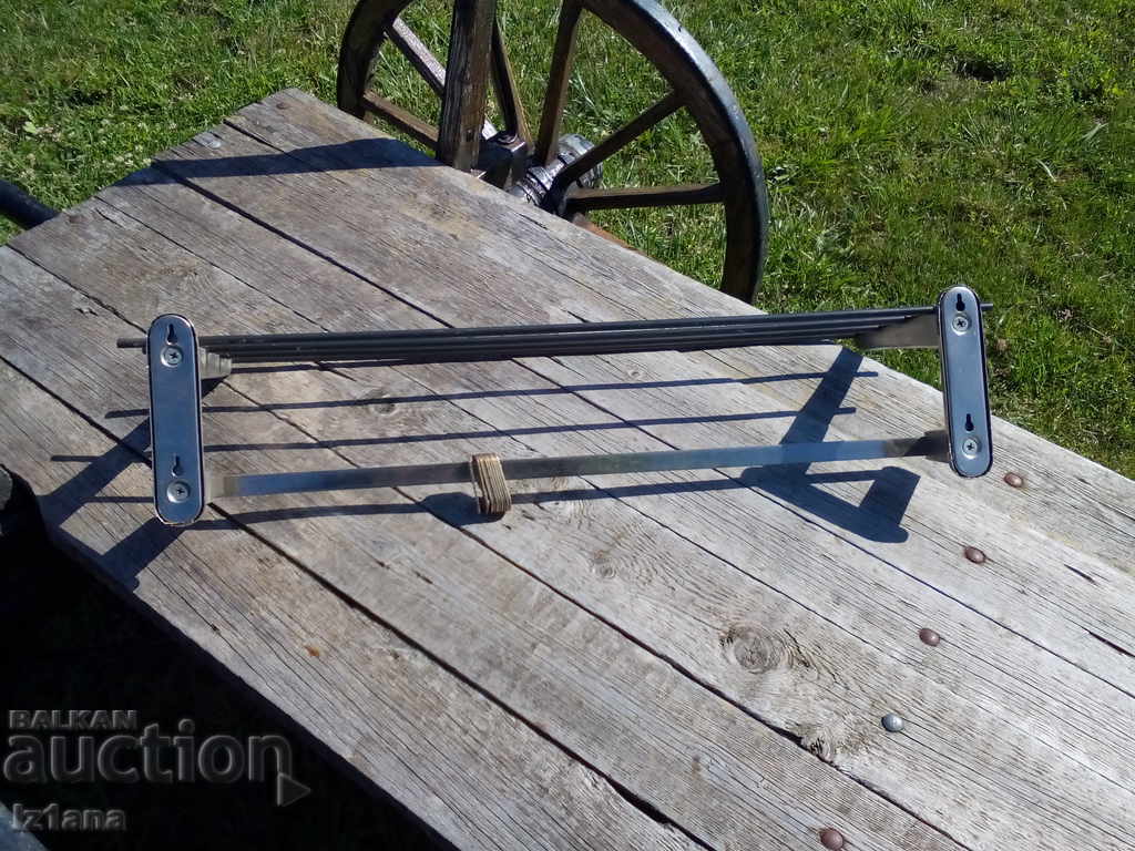 Delivery of An old metal hanger Delivery of An old metal hanger