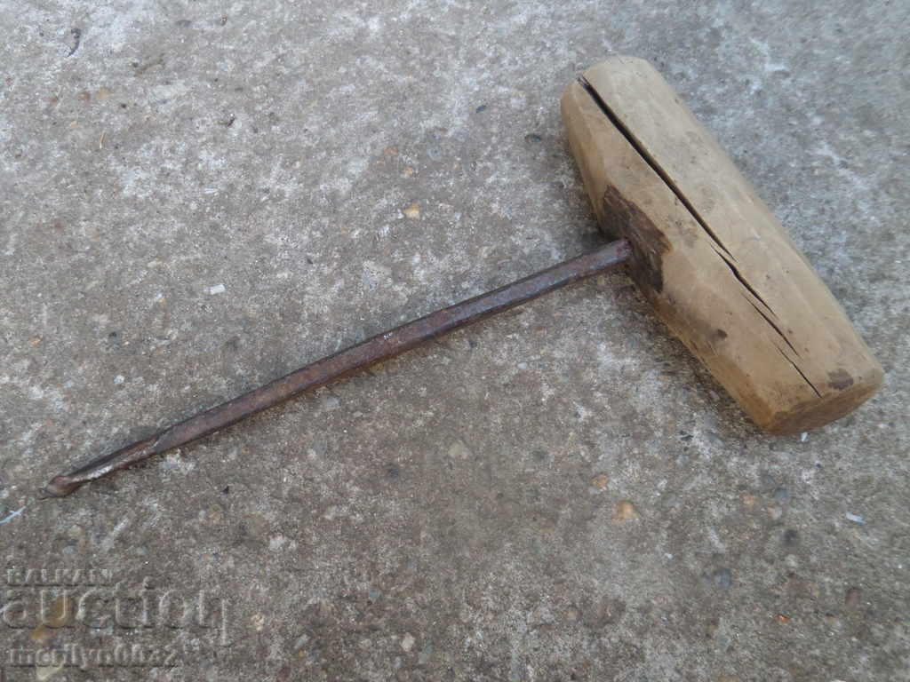 Ancient crutch, burgundy, screwdriver, wrought iron with price 29.00 BGN | € 14.83 Ancient crutch, burgundy, screwdriver, wrought iron with price 29.00 BGN | € 14.83