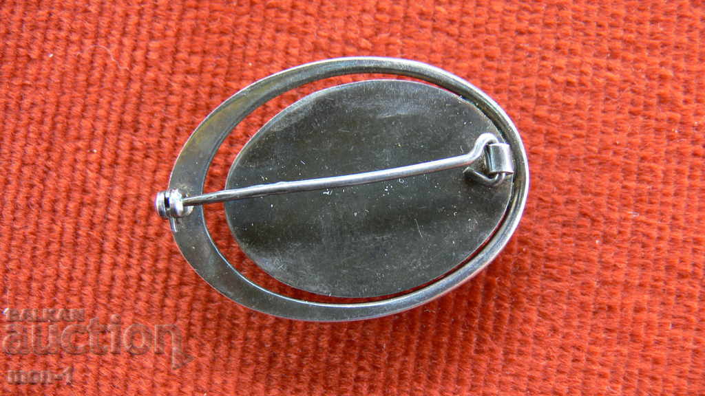 SILVER STARA BROSHKA with price 70.00 BGN | € 35.79 SILVER STARA BROSHKA with price 70.00 BGN | € 35.79