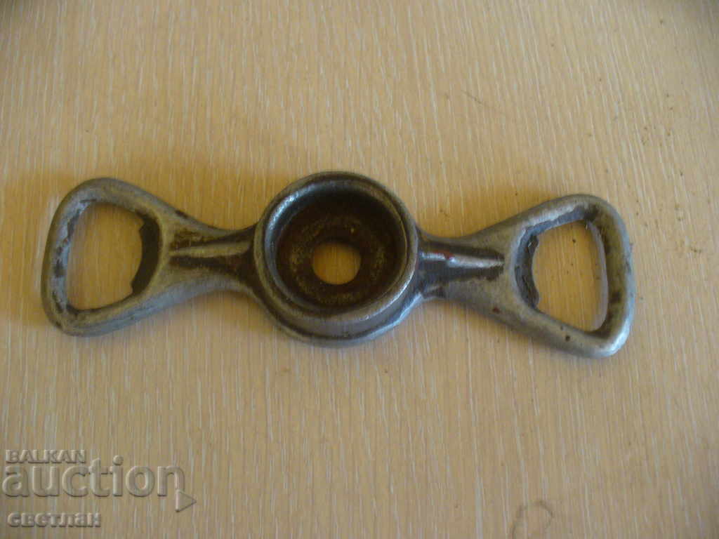 OLD OPENING-TACKLE with price 5.00 BGN | € 2.56 OLD OPENING-TACKLE with price 5.00 BGN | € 2.56