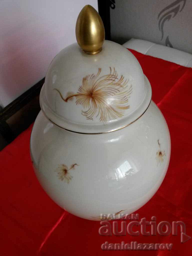 Μοναδικό γερμανικό πορσελάνη URNA, Βάζο με τιμή 65.00 BGN | € 33.23 Μοναδικό γερμανικό πορσελάνη URNA, Βάζο με τιμή 65.00 BGN | € 33.23