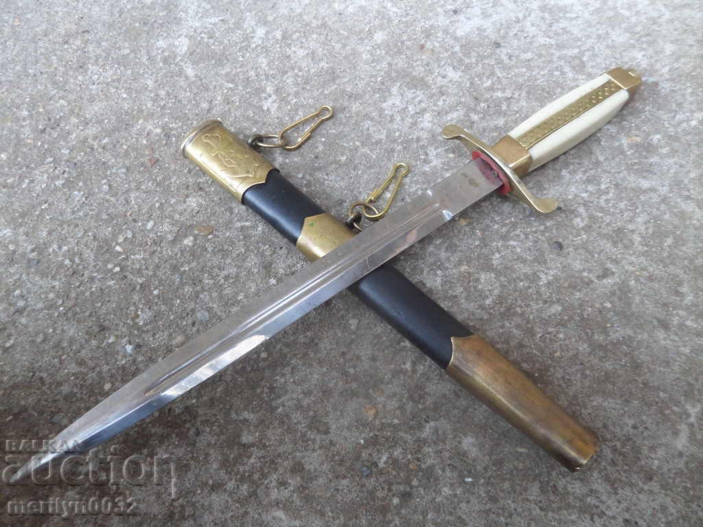 Livrarea Jachetă de ofițer naval, cuțit pumnal cu mâner Navy NRB Livrarea Jachetă de ofițer naval, cuțit pumnal cu mâner Navy NRB