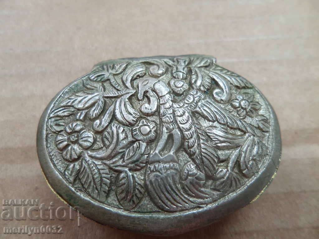 Box for enfield resin with opium old drags silver plated with price 439.00 BGN | € 224.46 Box for enfield resin with opium old drags silver plated with price 439.00 BGN | € 224.46