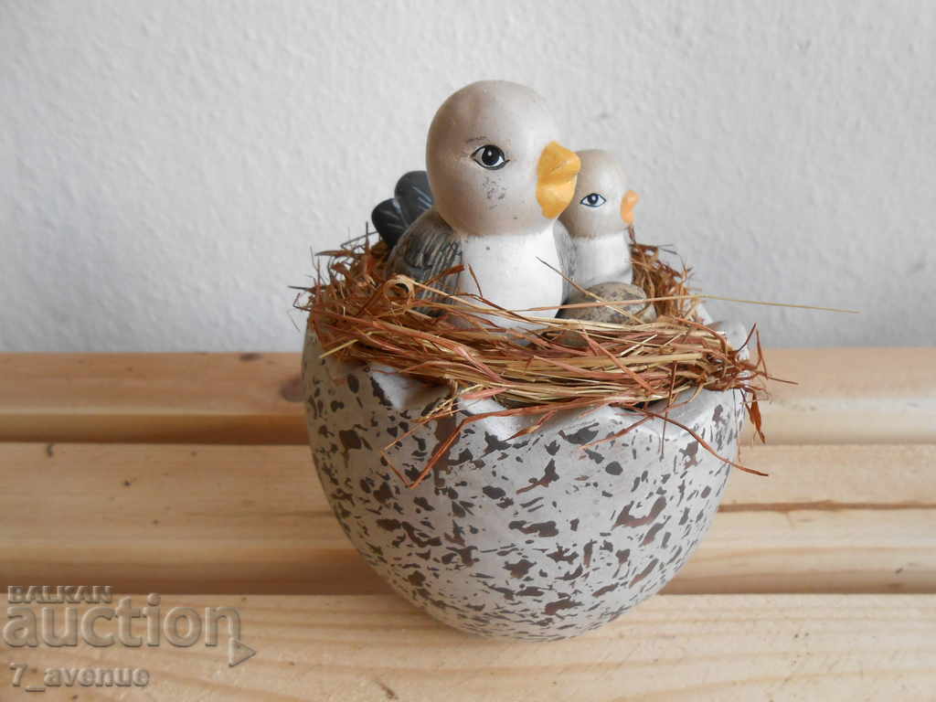 Auction  Decoration, nest - egg with two chicks, super cute