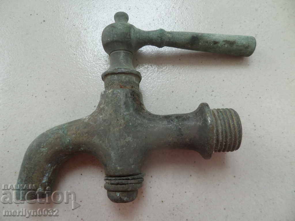 Robinet vechi de bronz, robinet, cioc, robinet cu preț € 29.94 | 58.56 BGN
