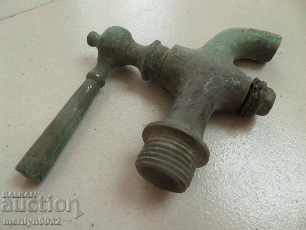 Auction Ancient bronze crane spout pipe spout Auction Ancient bronze crane spout pipe spout