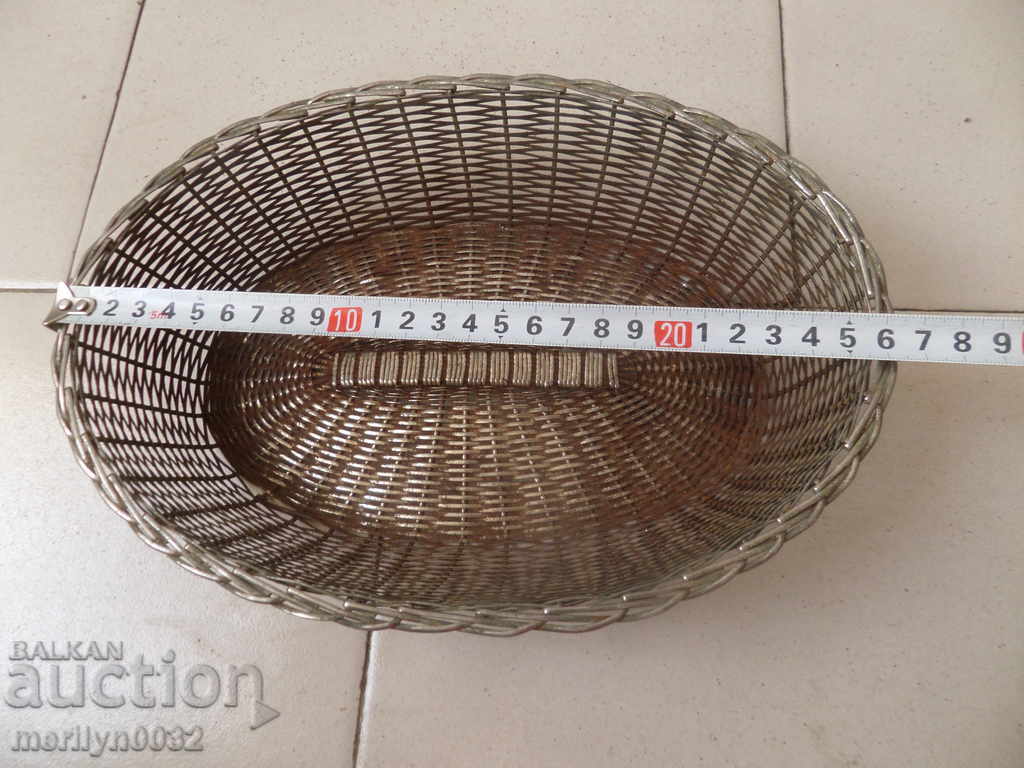 Delivery of Old metal plate for bread basket Delivery of Old metal plate for bread basket