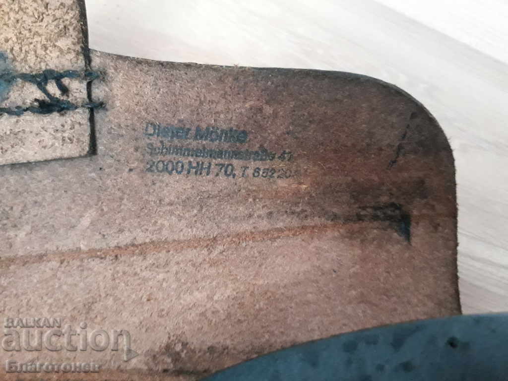 Livrarea Brigada de pompieri și mănuși germane Livrarea Brigada de pompieri și mănuși germane