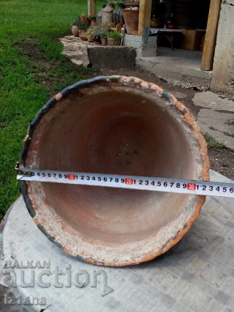 An old ceramic pot, ceramics - 5 An old ceramic pot, ceramics - 5