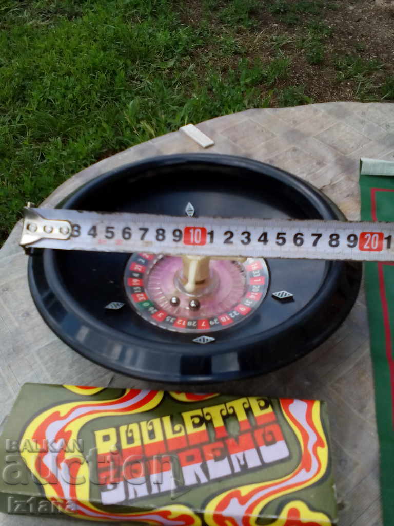 Kids play, roulette - 5 Kids play, roulette - 5