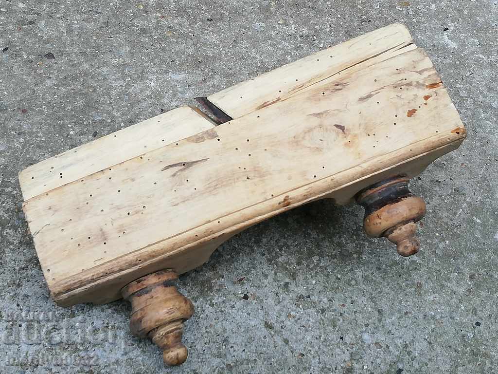 An old woodworking planer with a knife - 5 An old woodworking planer with a knife - 5