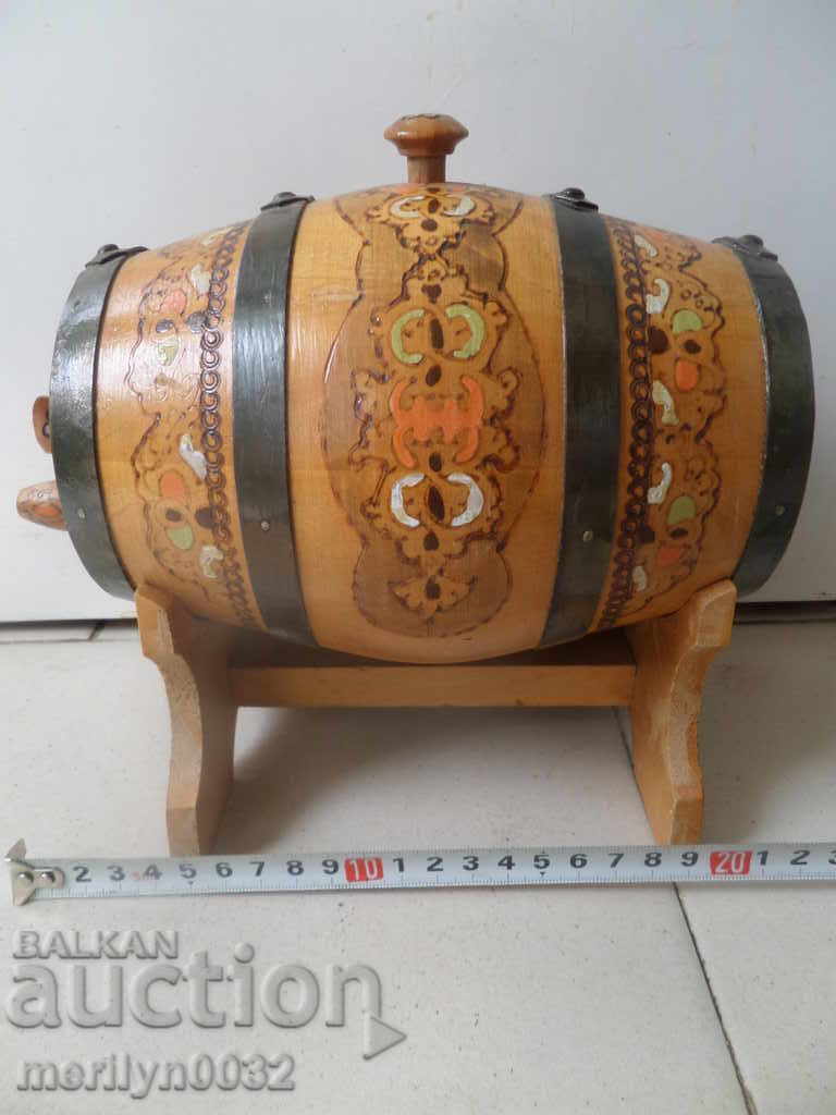 Auction Bourne, barrel, wooden pyrographic souvenir Auction Bourne, barrel, wooden pyrographic souvenir
