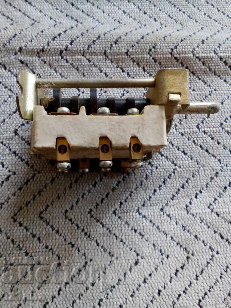 Auction Old cooker switch Auction Old cooker switch
