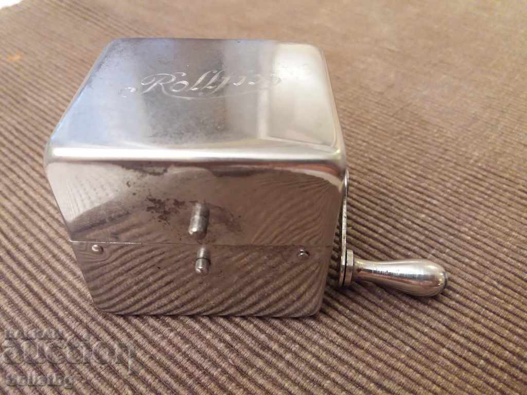 Delivery of Machine for sharpening razor blades. Delivery of Machine for sharpening razor blades.