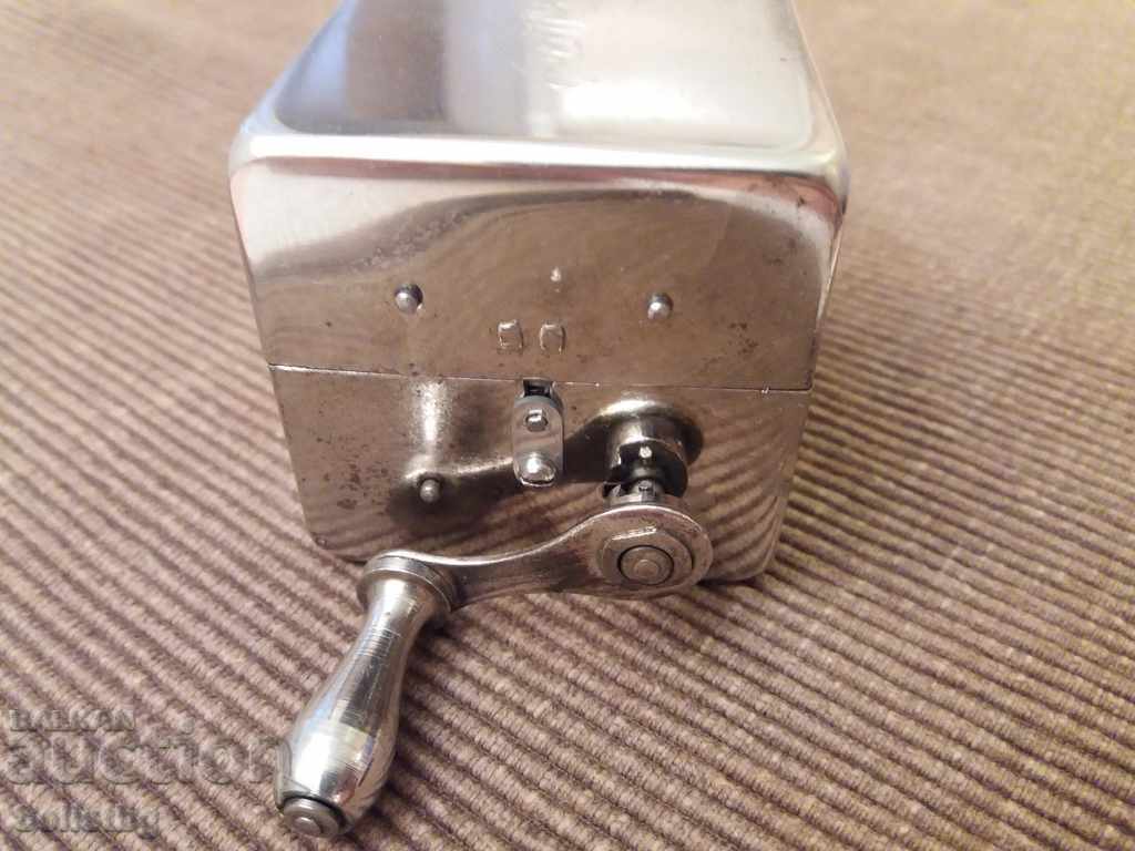 Machine for sharpening razor blades. - 5 Machine for sharpening razor blades. - 5