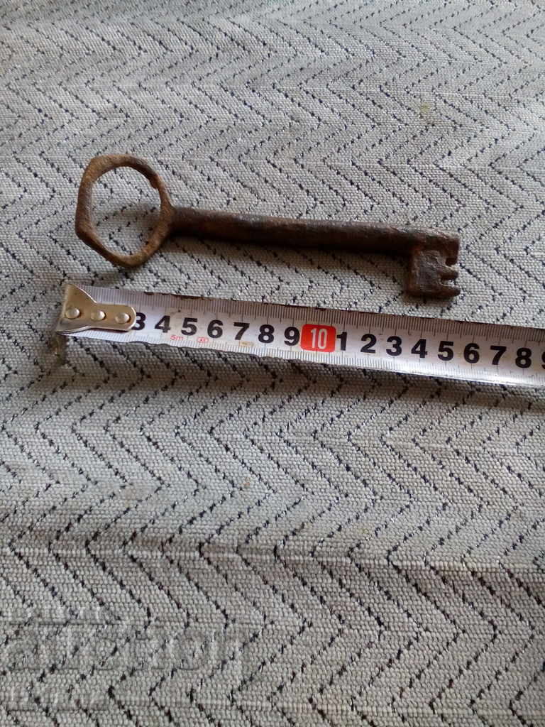 Auction An old key Auction An old key