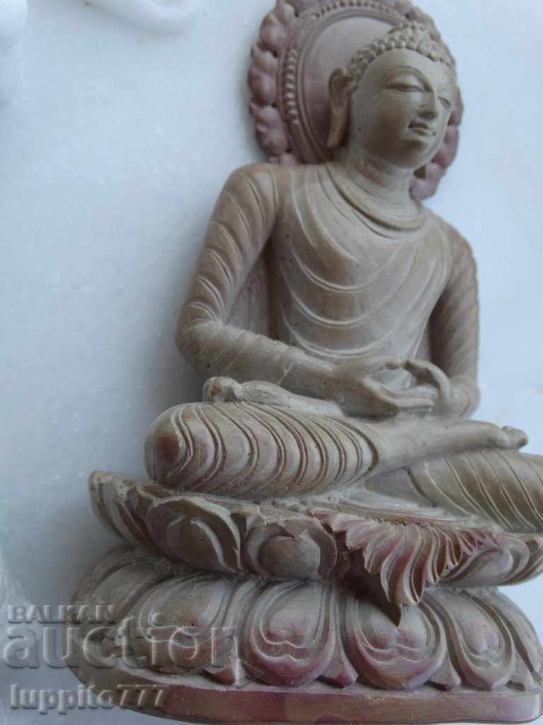 Delivery of sculpture Buddha Buddhism