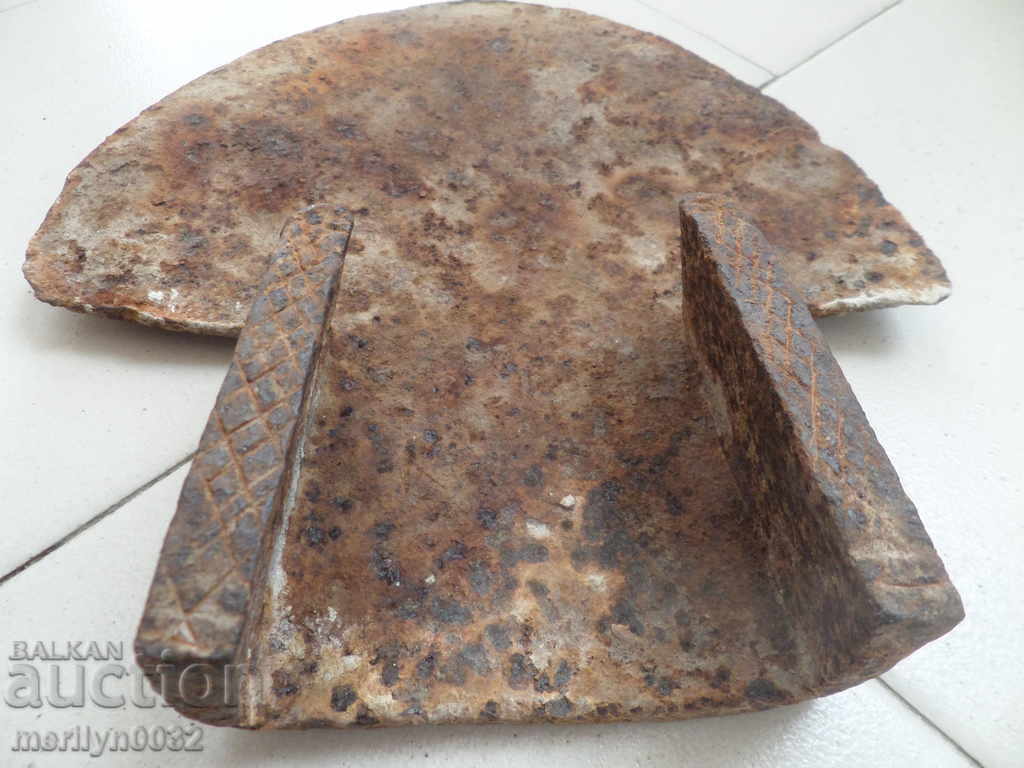 Plug vechi forjat, plug, plug cu preț 46.00 BGN | € 23.52