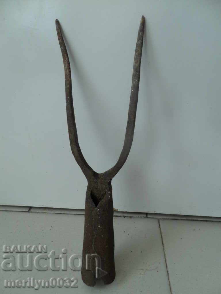 Auction Double tooth, beet harvester, wrought iron Auction Double tooth, beet harvester, wrought iron