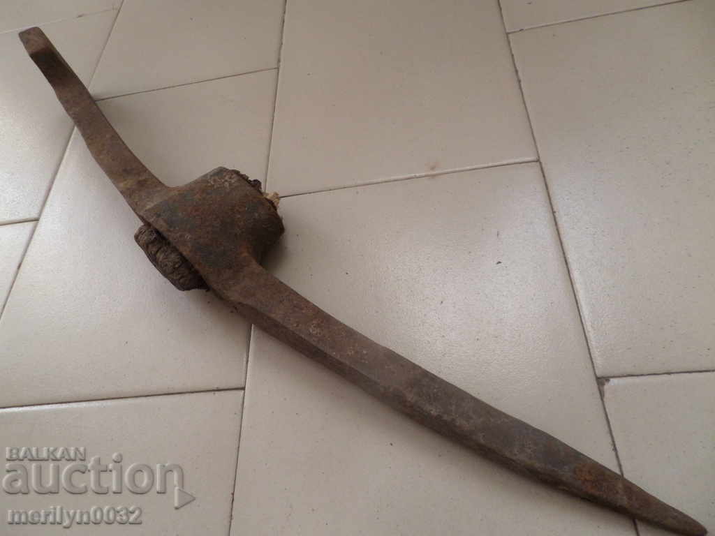 Old hand-forged pickaxe tool wrought iron with price € 40.96 | 80.11 BGN