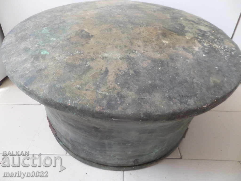 Auction Old boiler LARGE, hardwood, baker, copper pot, late 19th century Auction Old boiler LARGE, hardwood, baker, copper pot, late 19th century