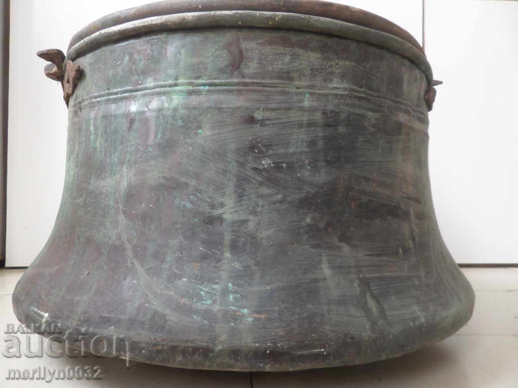 Delivery of Old boiler LARGE, hardwood, baker, copper pot, late 19th century Delivery of Old boiler LARGE, hardwood, baker, copper pot, late 19th century