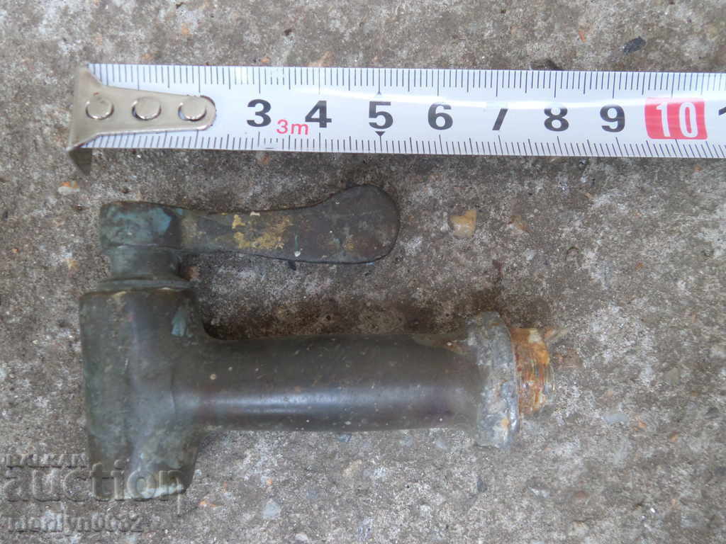 Livrarea robinet vechi de bronz, robinet cepul Livrarea robinet vechi de bronz, robinet cepul