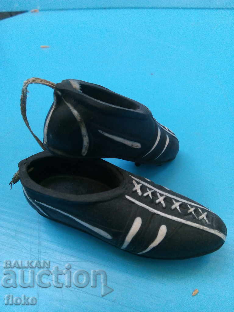 Αναμνηστικό ρετρό αυτοκινήτου με τιμή 10.00 BGN | € 5.11