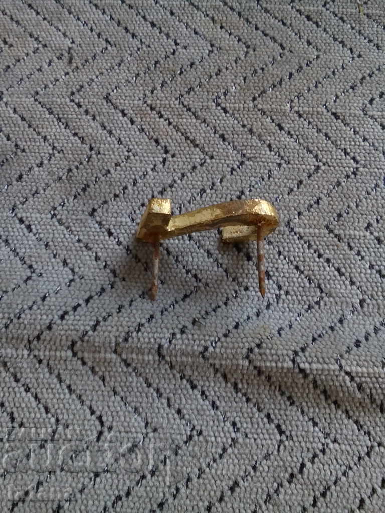 Auction Old brass figure, number Auction Old brass figure, number