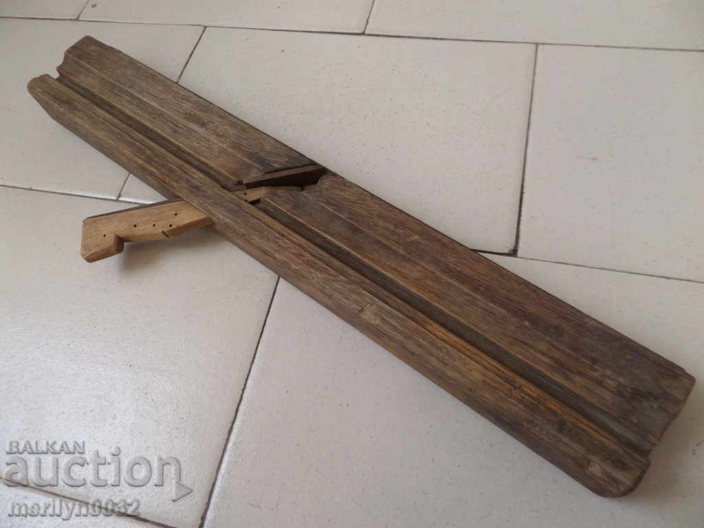 Old woodworking planer tool with knife - 7