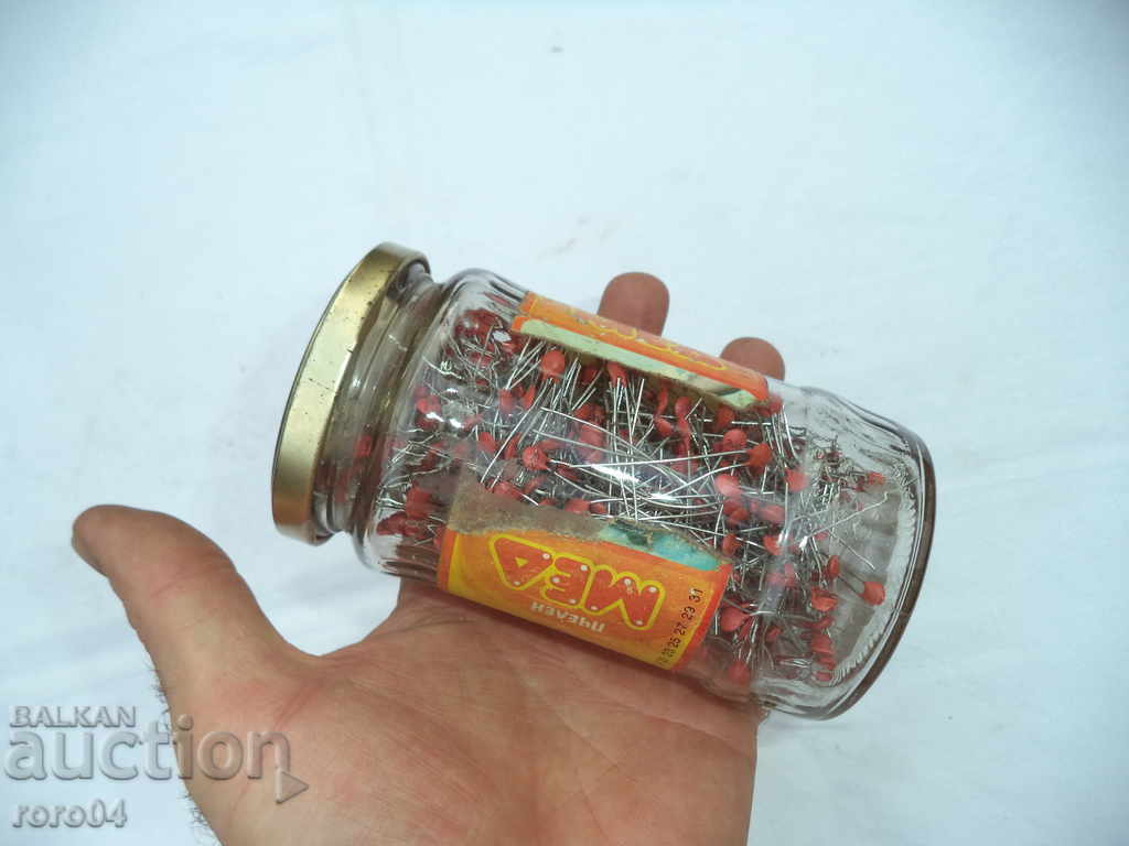 CONDENSERS - 22p - CLEAN NEW - 7 CONDENSERS - 22p - CLEAN NEW - 7