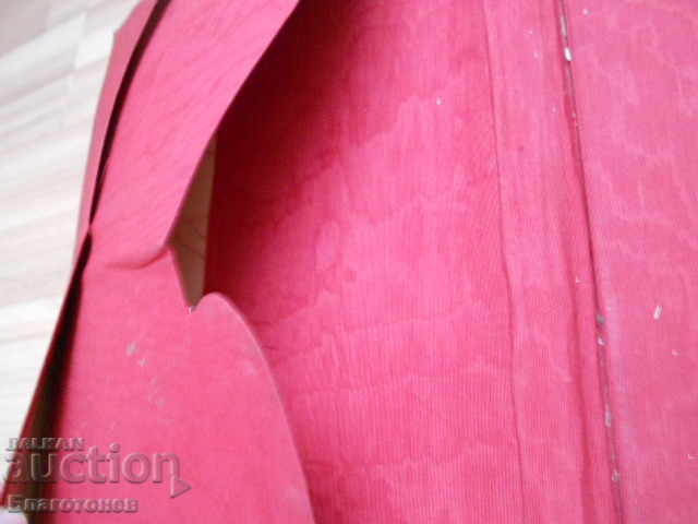 Auction Old embroidery folder Auction Old embroidery folder