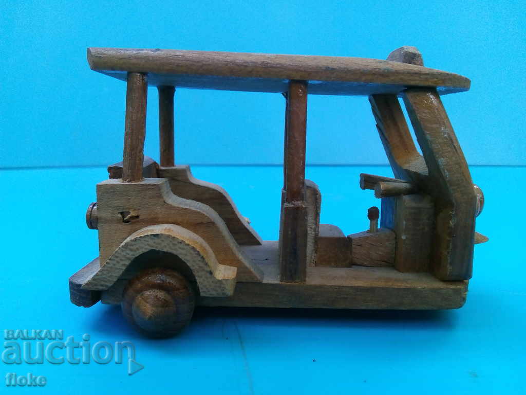 Wooden mock-tricycle