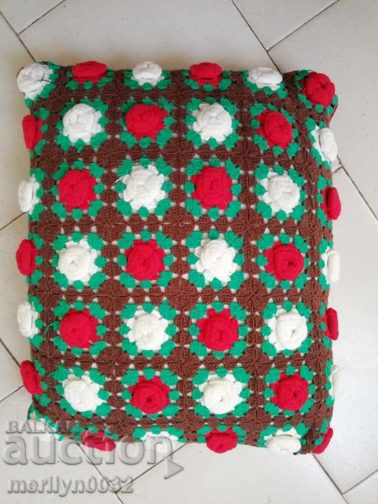 Auction Cushion with puffed cover knitting embroidery Auction Cushion with puffed cover knitting embroidery