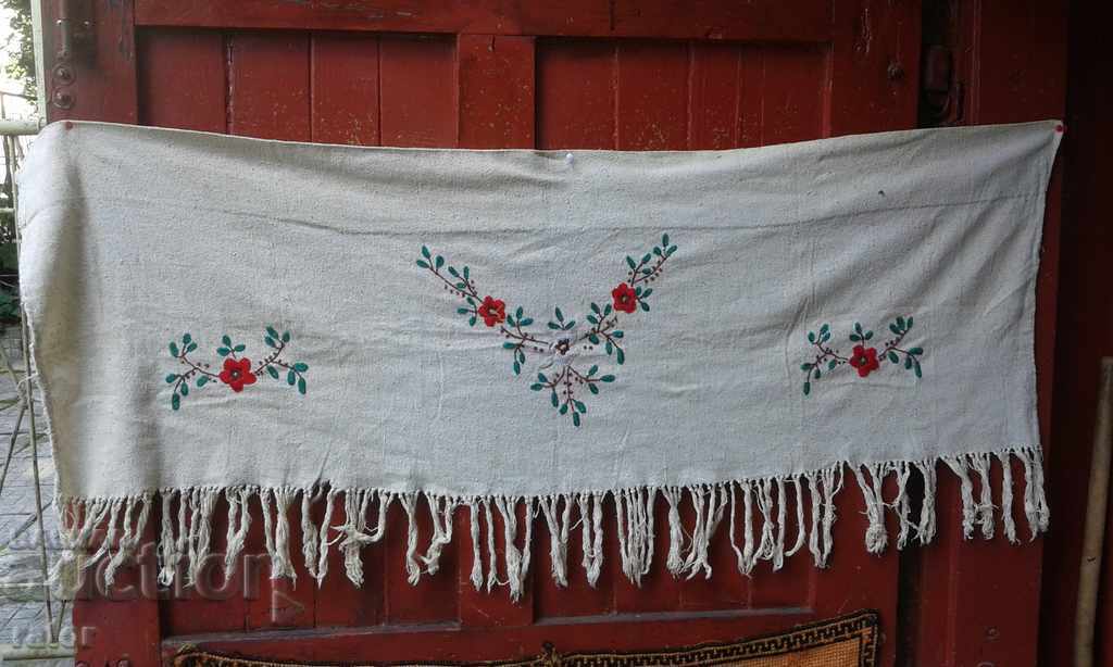 Authentic horseshoes - 2 pieces, hood, carpet, embroidery with price 12.00 BGN | € 6.14 Authentic horseshoes - 2 pieces, hood, carpet, embroidery with price 12.00 BGN | € 6.14