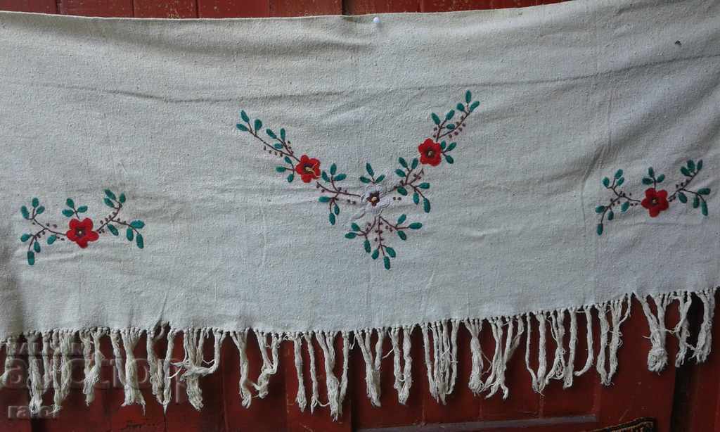 Delivery of Authentic horseshoes - 2 pieces, hood, carpet, embroidery Delivery of Authentic horseshoes - 2 pieces, hood, carpet, embroidery