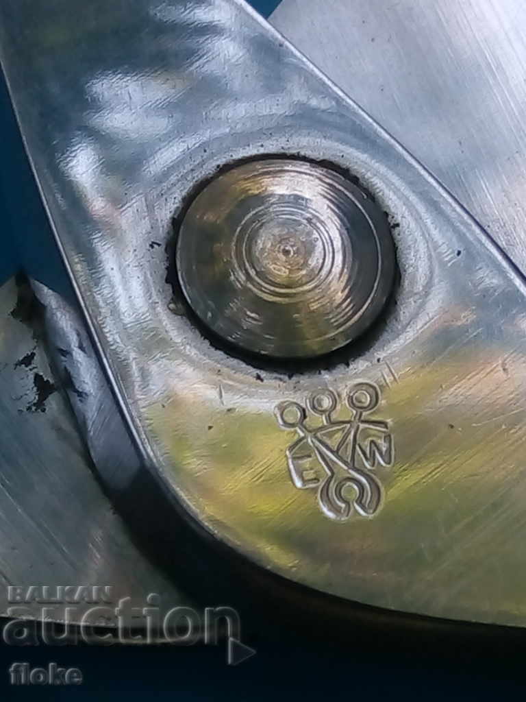 Auction Scissors for boning chickens Auction Scissors for boning chickens